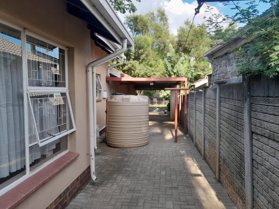 3 Bedroom Property for Sale in Geelhoutpark North West